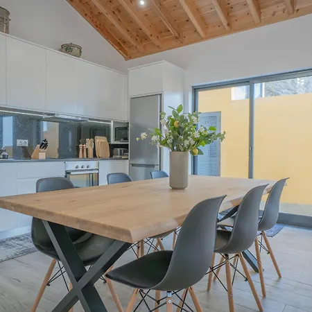 Casa Do Pirolita أنغرا دو إِراويزو